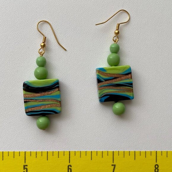 Handcrafted Italian Green Glass Square Drop Earrings - Picture 4 of 4